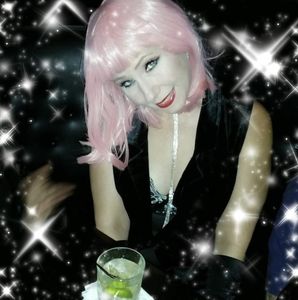 Meet your Posher, Suzen... Clothes for clubbing and feeling good!